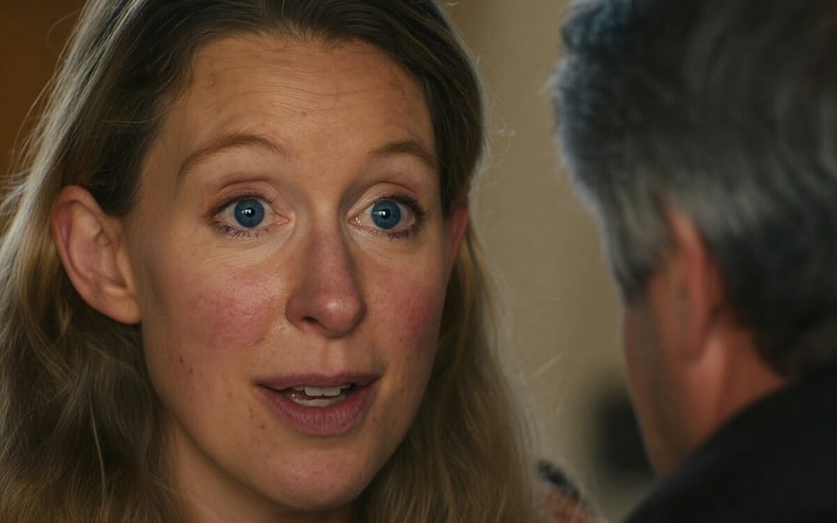 Schokkende documentaire over Elizabeth Holmes kiest een ongekende aanpak