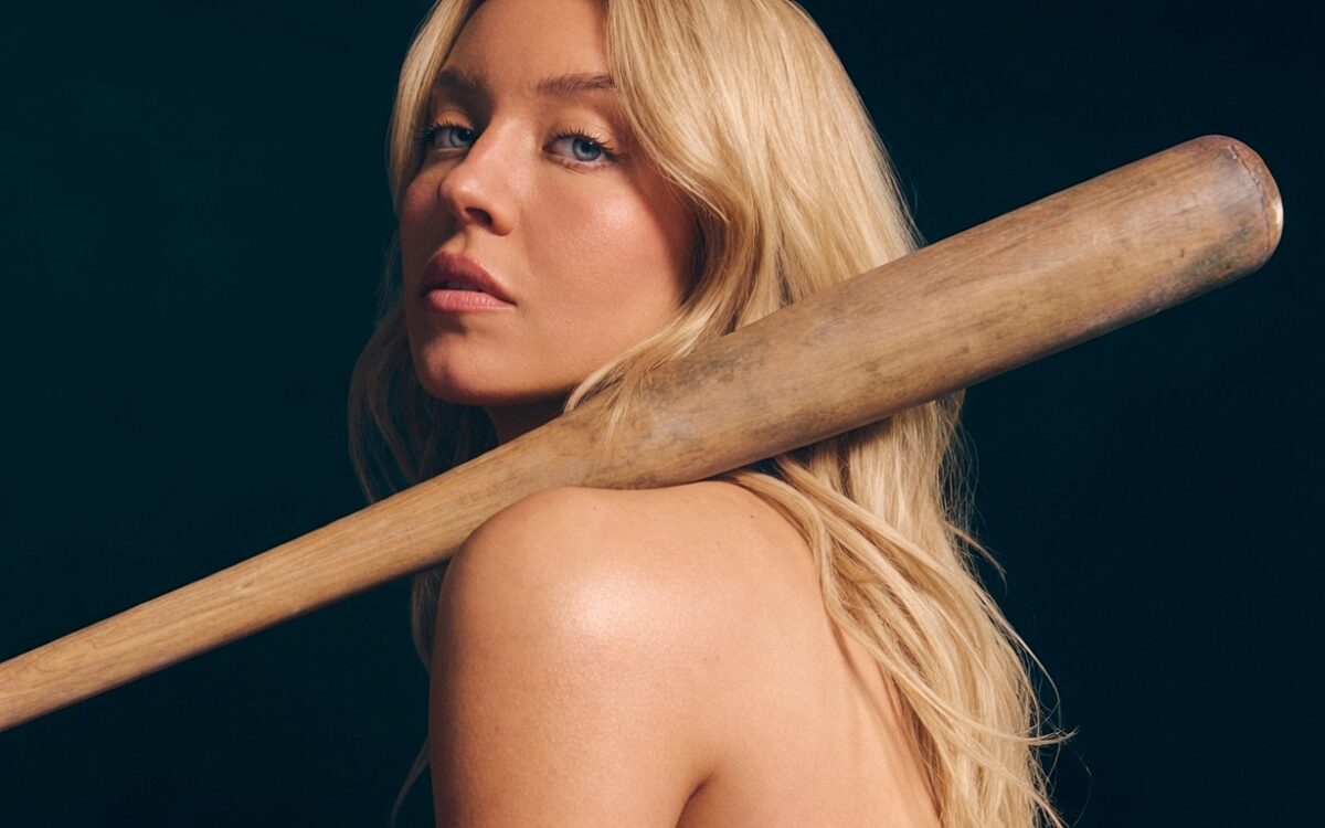 Opnieuw ophef online om schaarsgeklede beelden van Sydney Sweeney