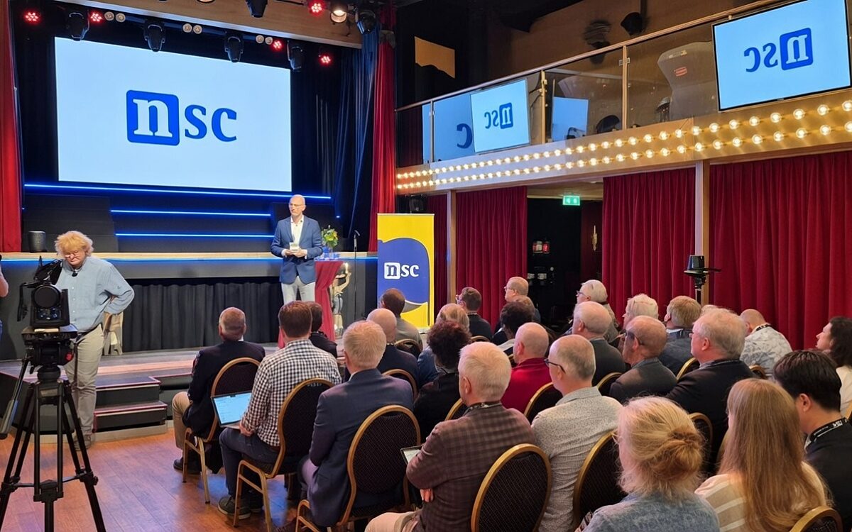 Pijnlijk moment: zodra Mona Keijzer het woord neemt, verlaten NSC-leden massaal de zaal