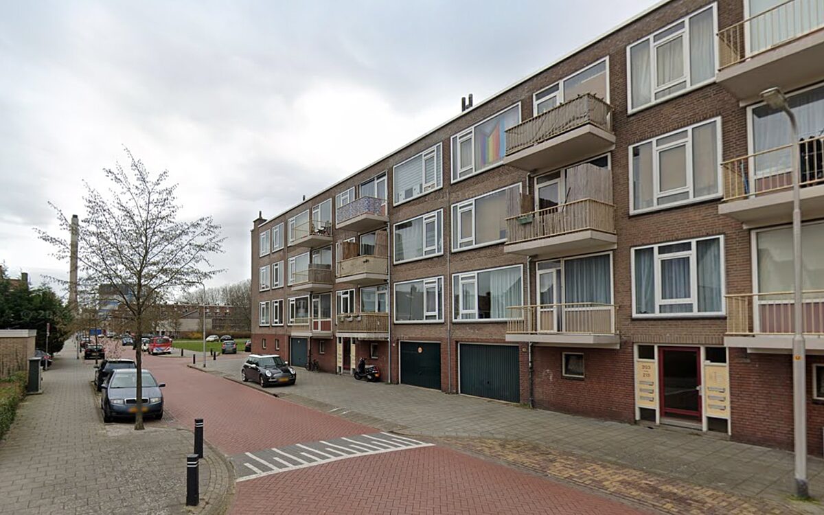 Video: Dode bij steekpartij in Velsen-Noord, man aangehouden