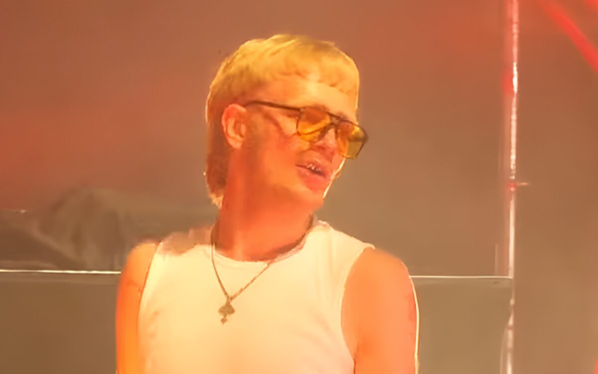 Joost Klein toch wel naar songfestival ondanks oproep tot boycot