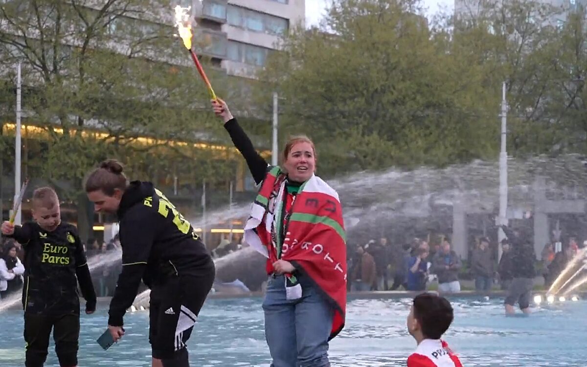 Video: Eerste Feyenoord-fans melden zich in Rotterdamse binnenstad voor huldiging