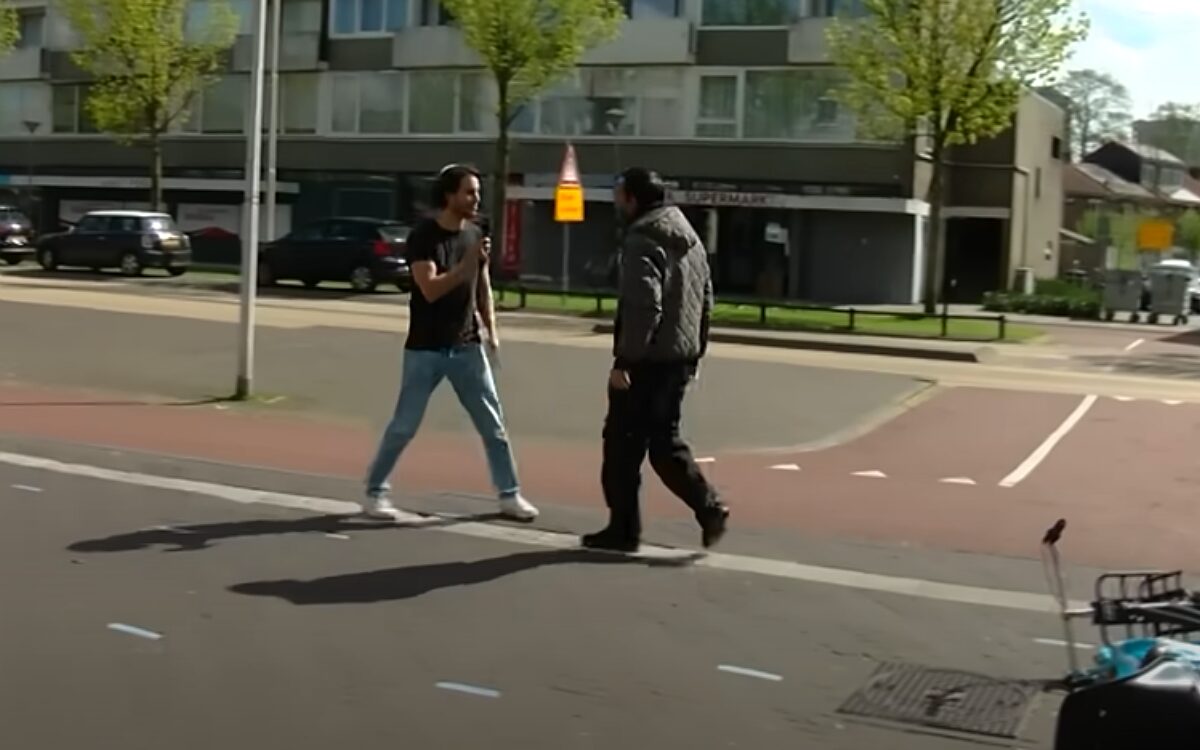 Powned-presentator bijna geslagen omdat hij antisemiet vroeg over Jodenhaat in Nederland