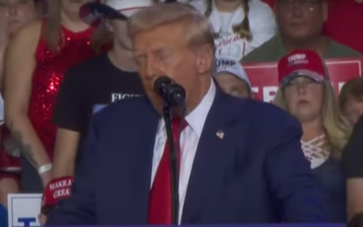 Donald Trump: 'Ik zie er veel beter uit dan Kamala Harris'