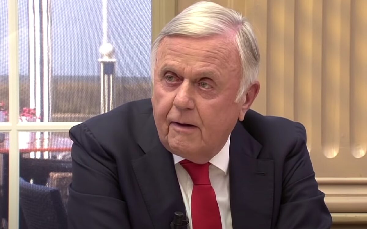 Harry Mens haalt uit naar Mona Keijzer: ‘Ze is heel dom’