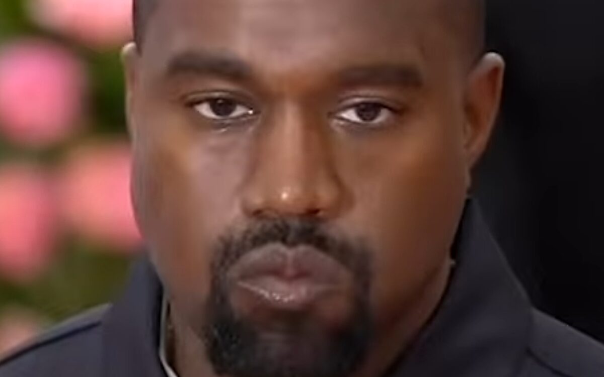 Kanye West dropt nummer over het bevredigen van zijn neef op zijn 14e: "Hij zit nu vast"