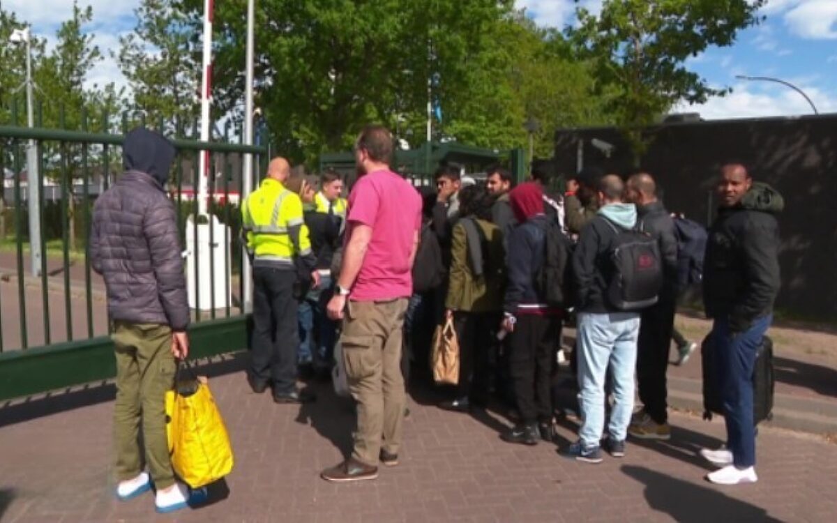 Asielzoekers nemen massaal de benen na déze harde maatregel