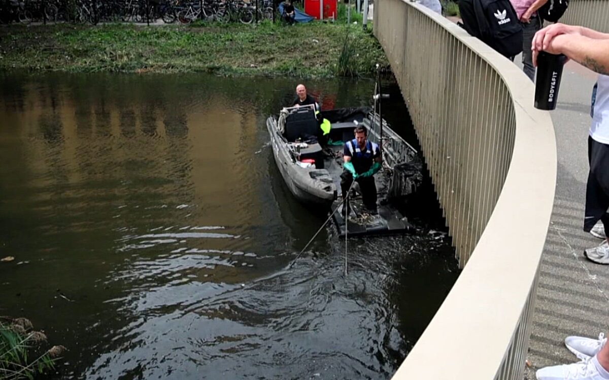 Mes gevonden in water vlak bij COA-locatie verdachte moordzaak Lisa