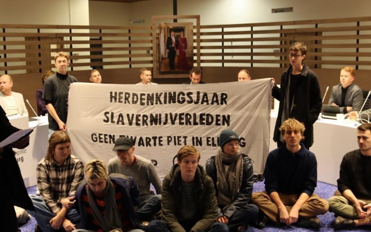 Geen straf voor KOZP-demonstranten na verstoring raadsvergadering