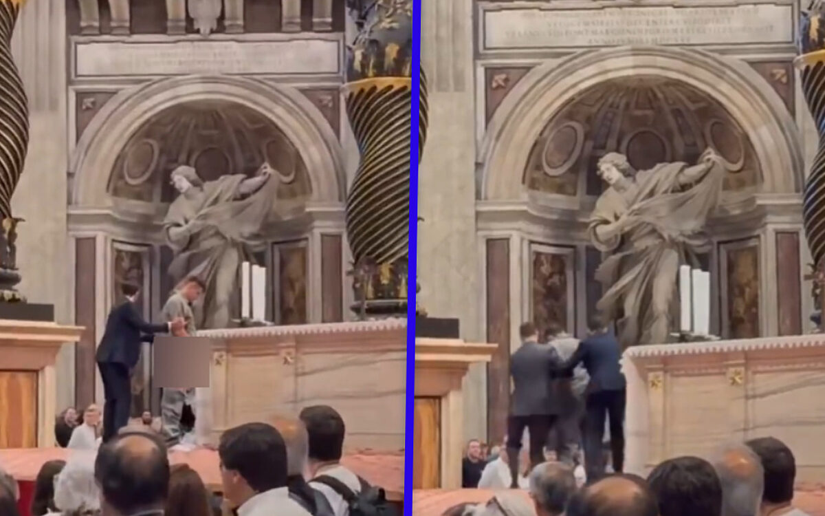 Man plast op altaar tijdens mis Vaticaanstad, politie grijpt direct in