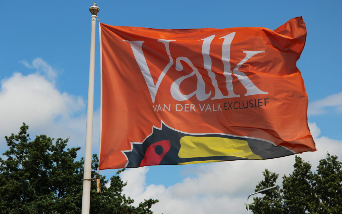 Van der Valk-familie in conflict over miljoenenopbrengst asielopvang