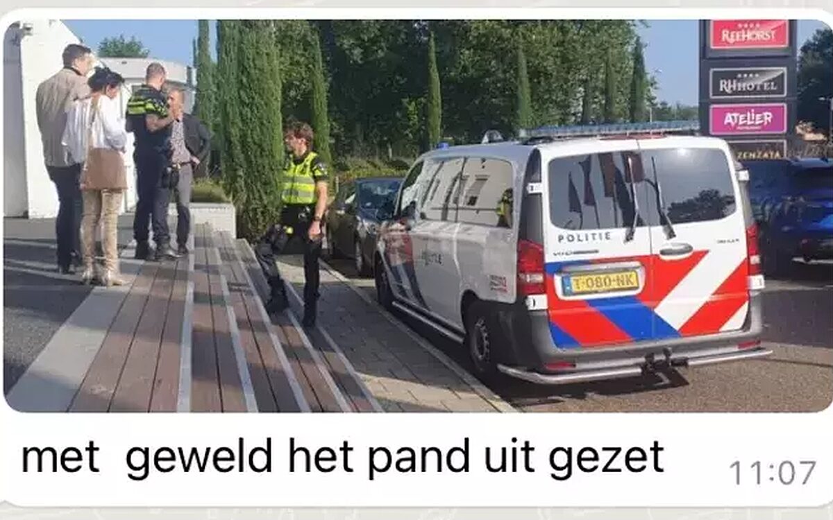 Partijcongres 50Plus ontaardt in chaos, kandidaat-lijsttrekker door politie verwijderd