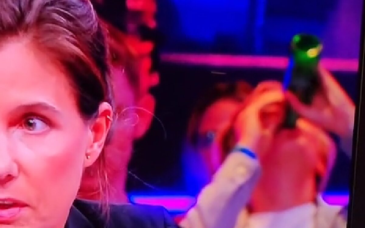 Video: Jongen doet een atje voor de sfeer tijdens live-uitzending Humberto