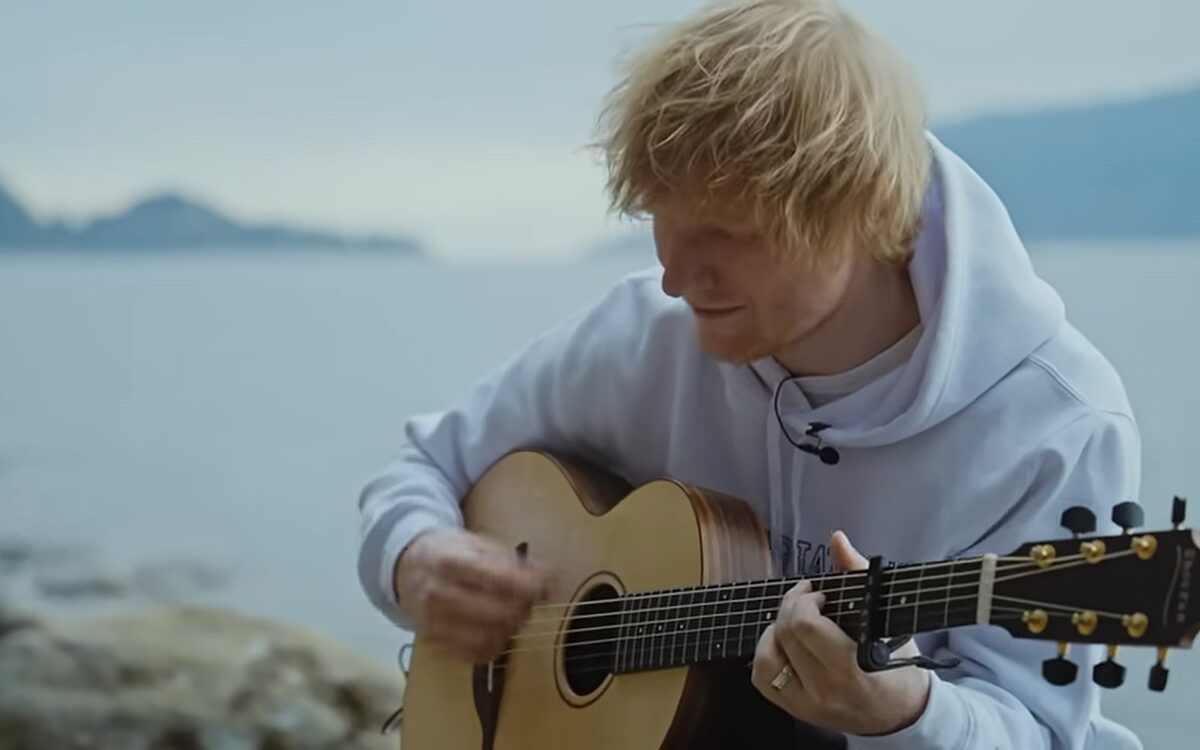 Ed Sheeran heeft zijn eigen graf al gegraven
