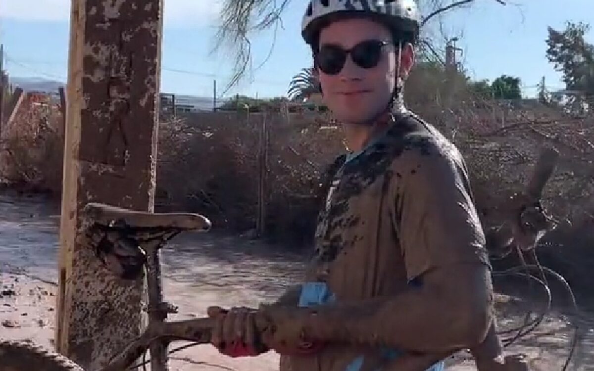 Deze automobilist is overduidelijk geen fan van mountainbikers