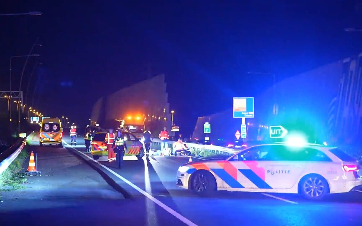 Nachtelijk drama bij Eindhoven: man loopt na crash op A2 andere weg op en komt om