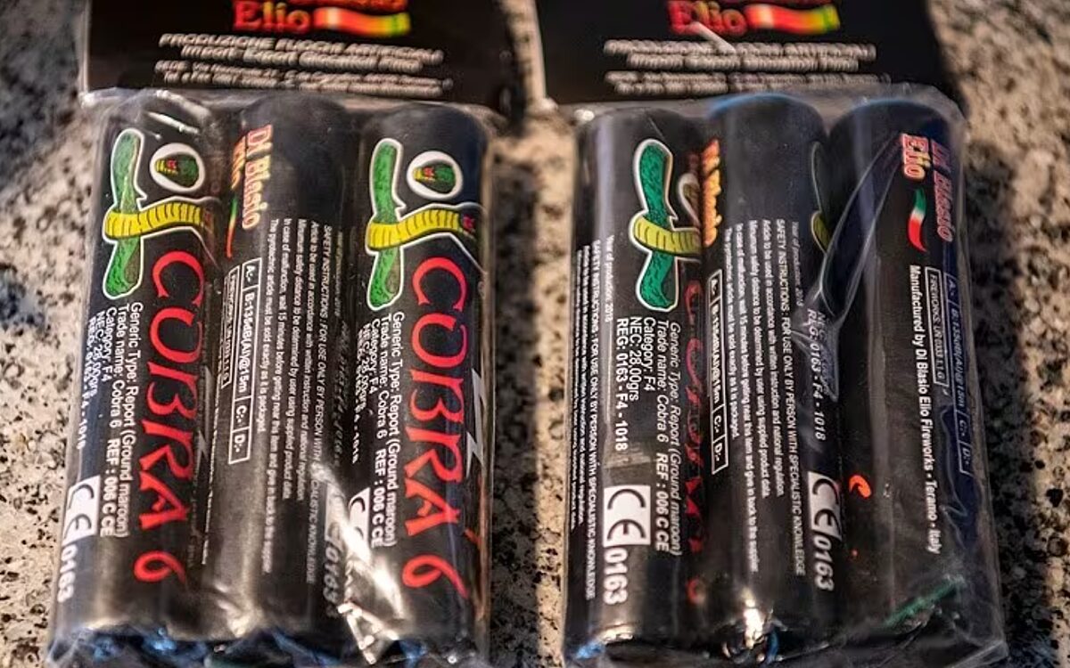Hulpdiensten opnieuw bekogeld met vuurwerk in Den Haag
