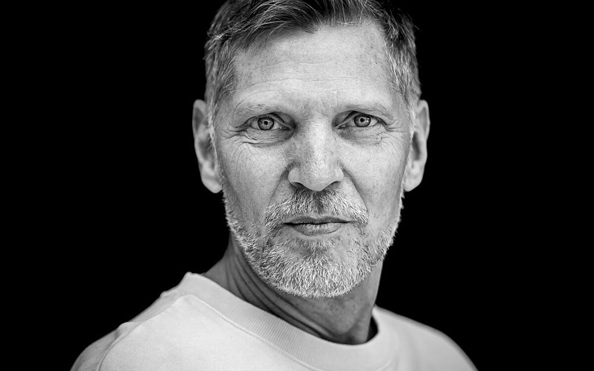 Fotograaf Erwin Olaf (64) onverwacht overleden