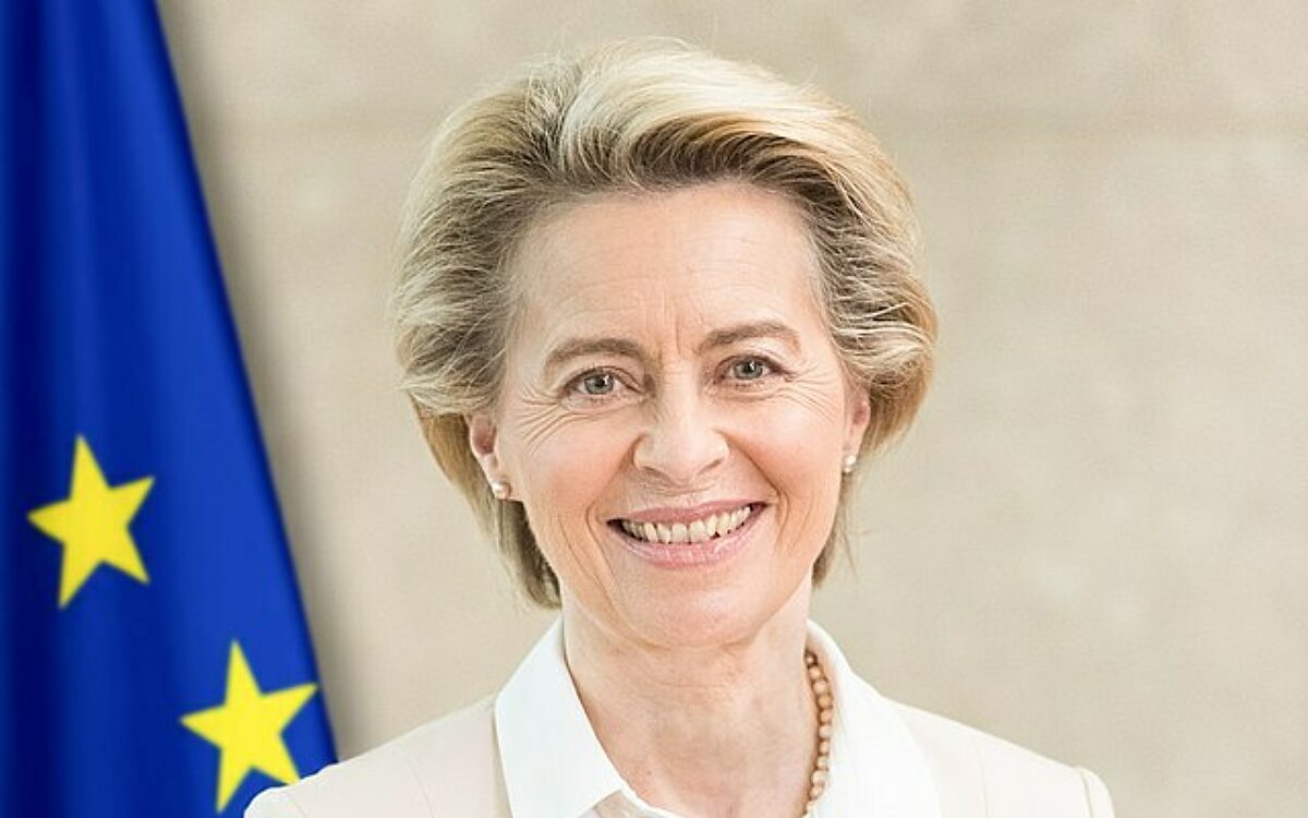 Ongehoord Nieuws confronteert Ursula von der Leyen over geheime appjes naar Pfizer