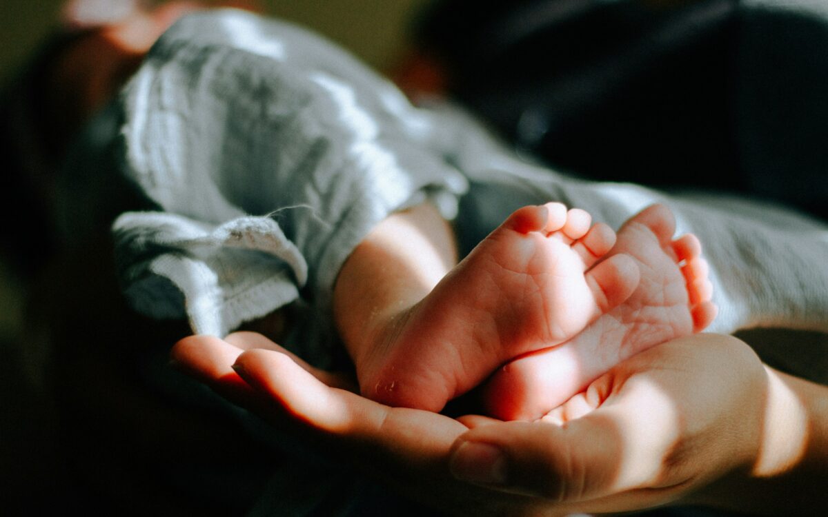 Drama in Helvoirt: buurtbewoners proberen baby te redden, kind overlijdt