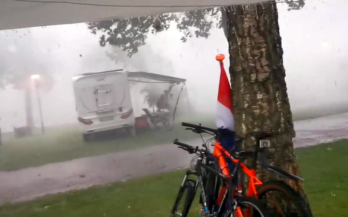 Chaos op camping in Leipzig door extreme hagel- en onweersbuien