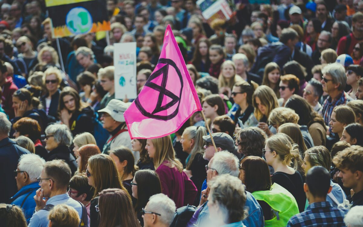 Video: Extinction Rebellion demonstreert op A10 bij Amsterdam