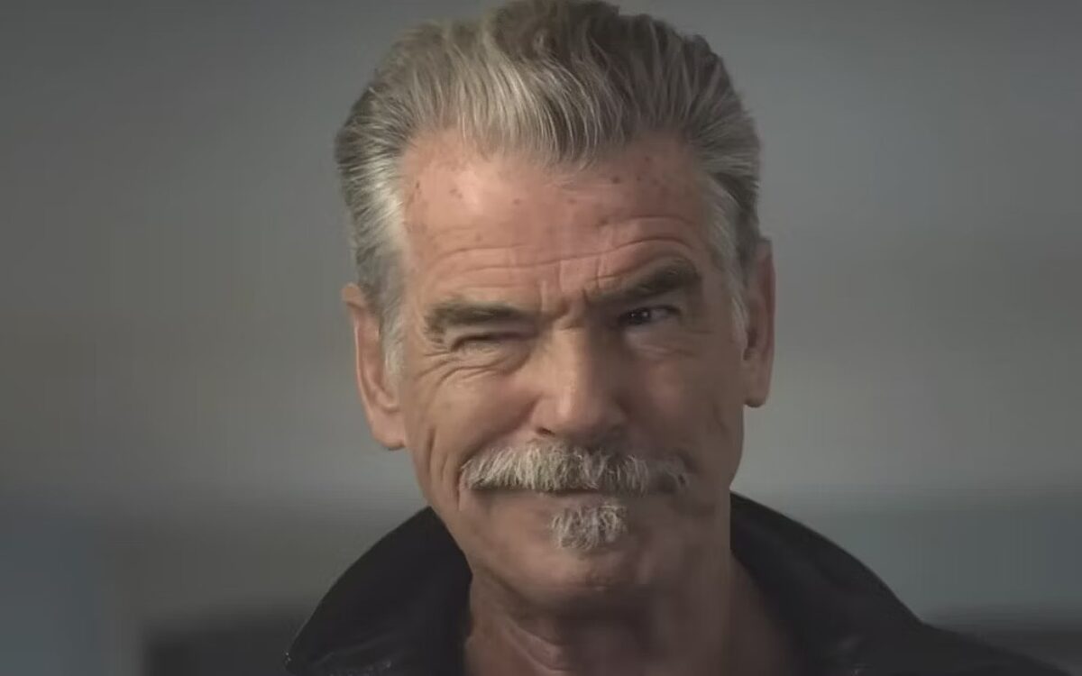 Milieuactivist Pierce Brosnan door het stof na misdraging in Yellowstone
