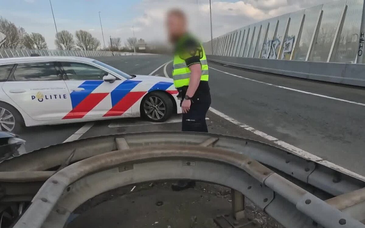 Politie filmt achtervolging minderjarige bestuurder in gestolen auto