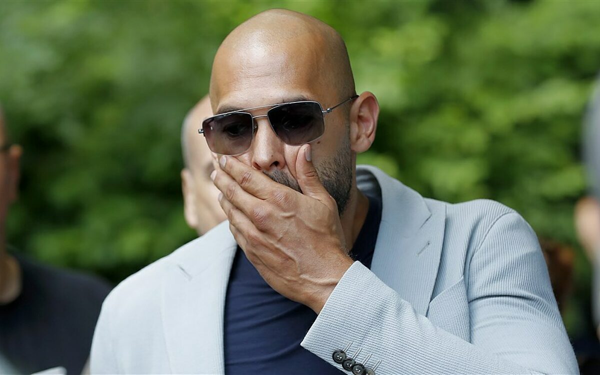 Gelekte gesprekken: Andrew Tate geeft uitbuiting vrouwen toe