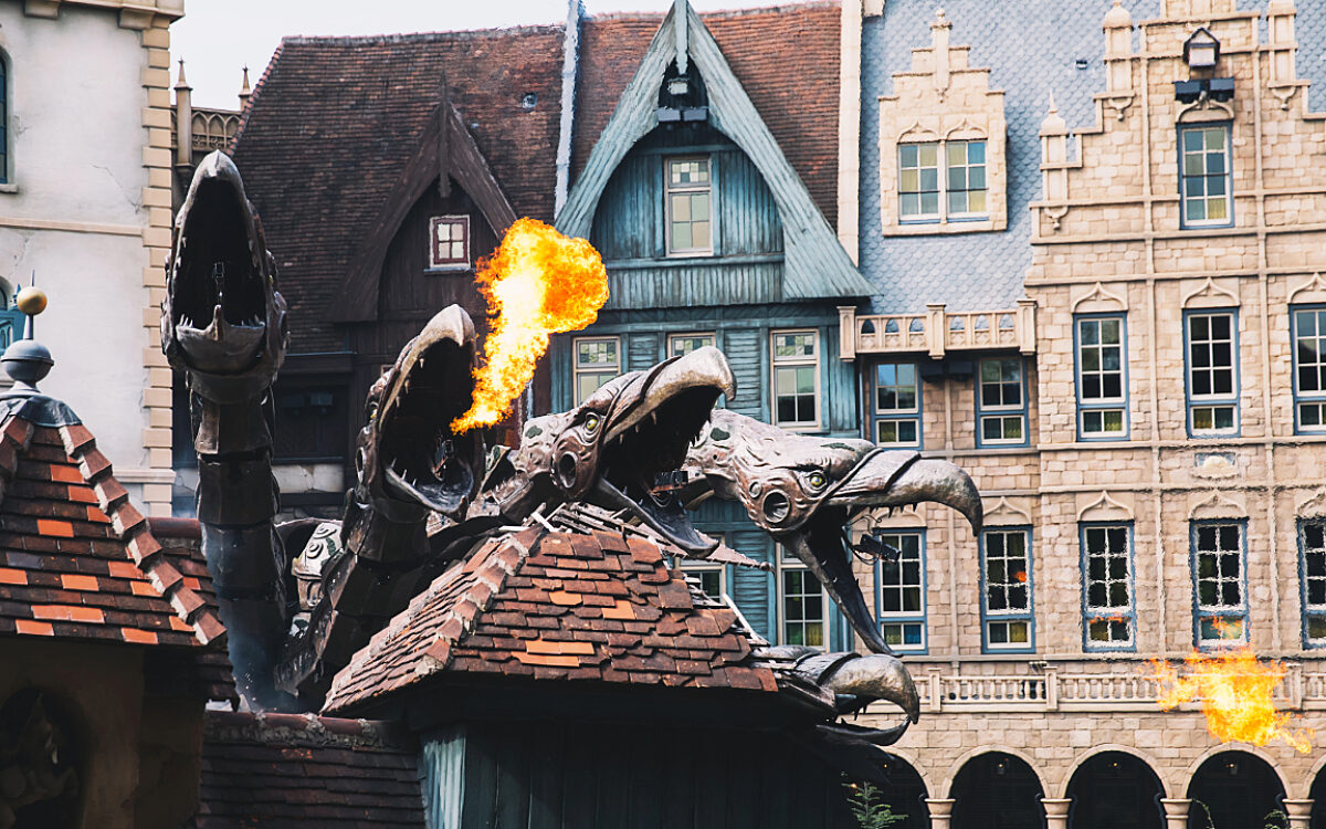 Efteling opent speciale stilteruimte voor gebed: Bijbel én Koran onder één dak
