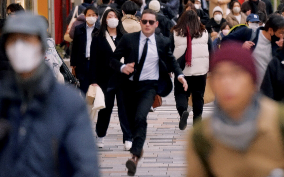 Douwe Bob liep bijzondere bekende tegen het lijf in miljoenenstad Tokyo