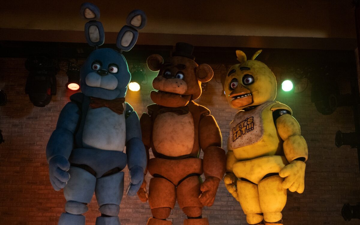 Horrorrobots in kinderrestaurant in Five Nights at Freddy's