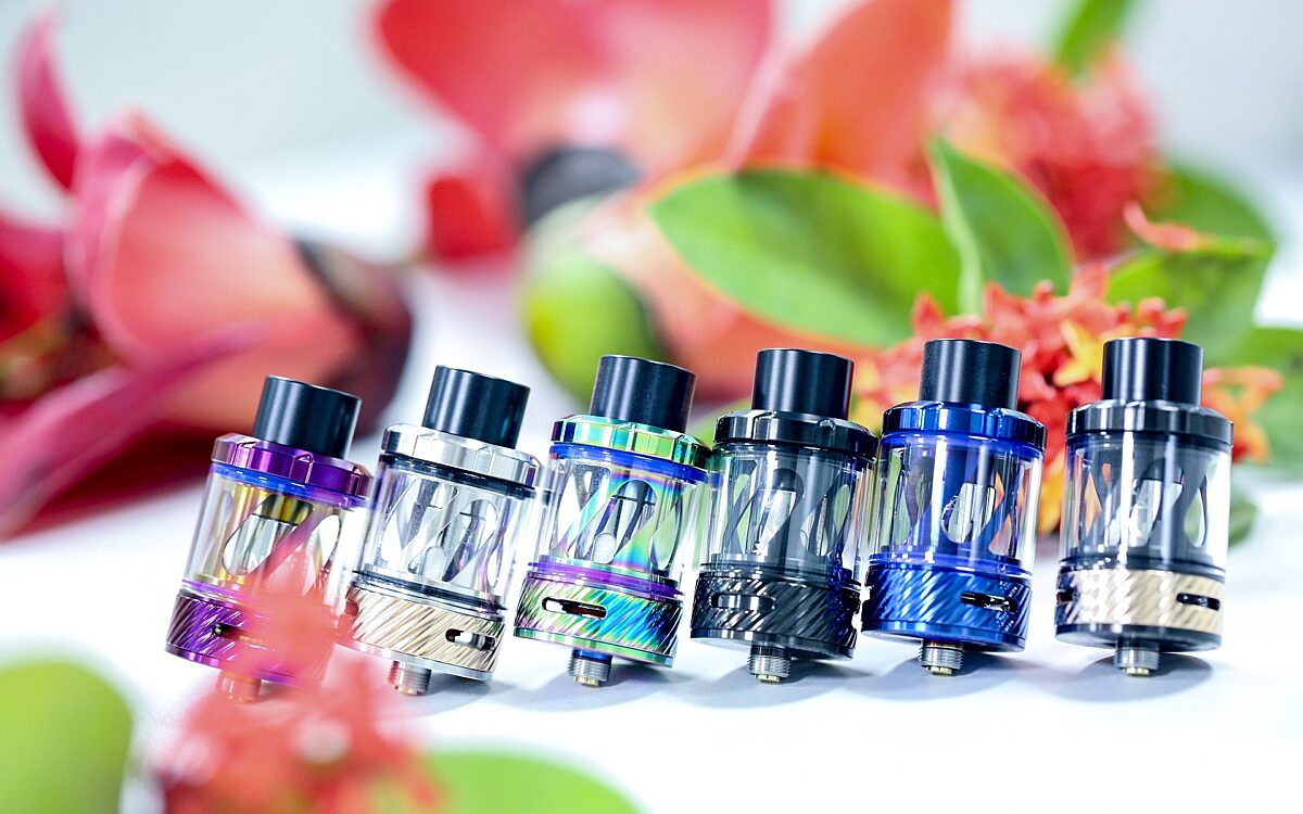 Vapes met een smaakje kopen? Dat kan ondanks het verbod gewoon nog in de winkel