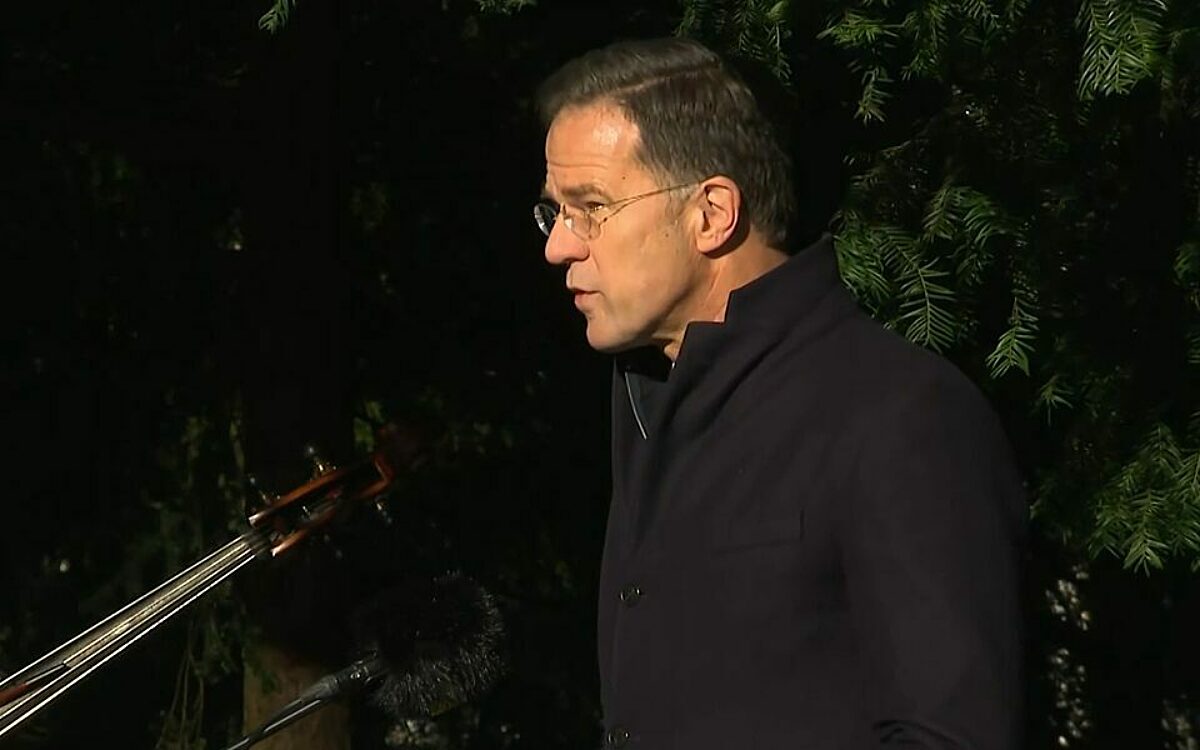 Mark Rutte bezoekt rampplek explosie Rotterdam