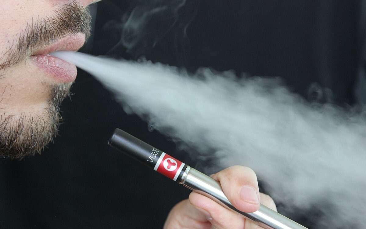 Voorlopig wordt de e-sigaret niet duurder