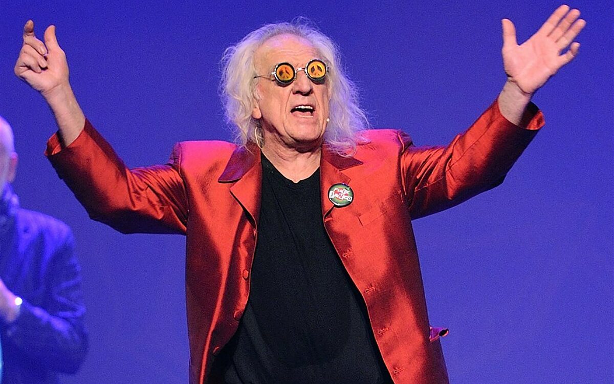 Clown Jango Edwards (73) overleden: 'naakte clown' was ongeneeslijk ziek