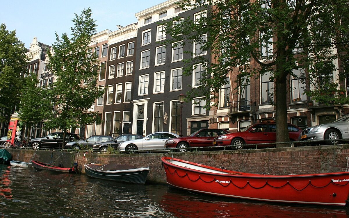 Achterhoeker krijgt onterecht ruim 1200 euro aan Amsterdamse parkeerboetes