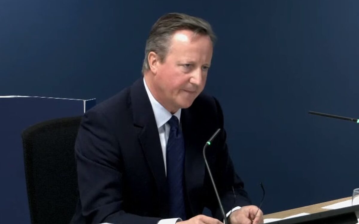 Oud-premier Cameron keert terug in Britse politiek: wordt buitenlandminister
