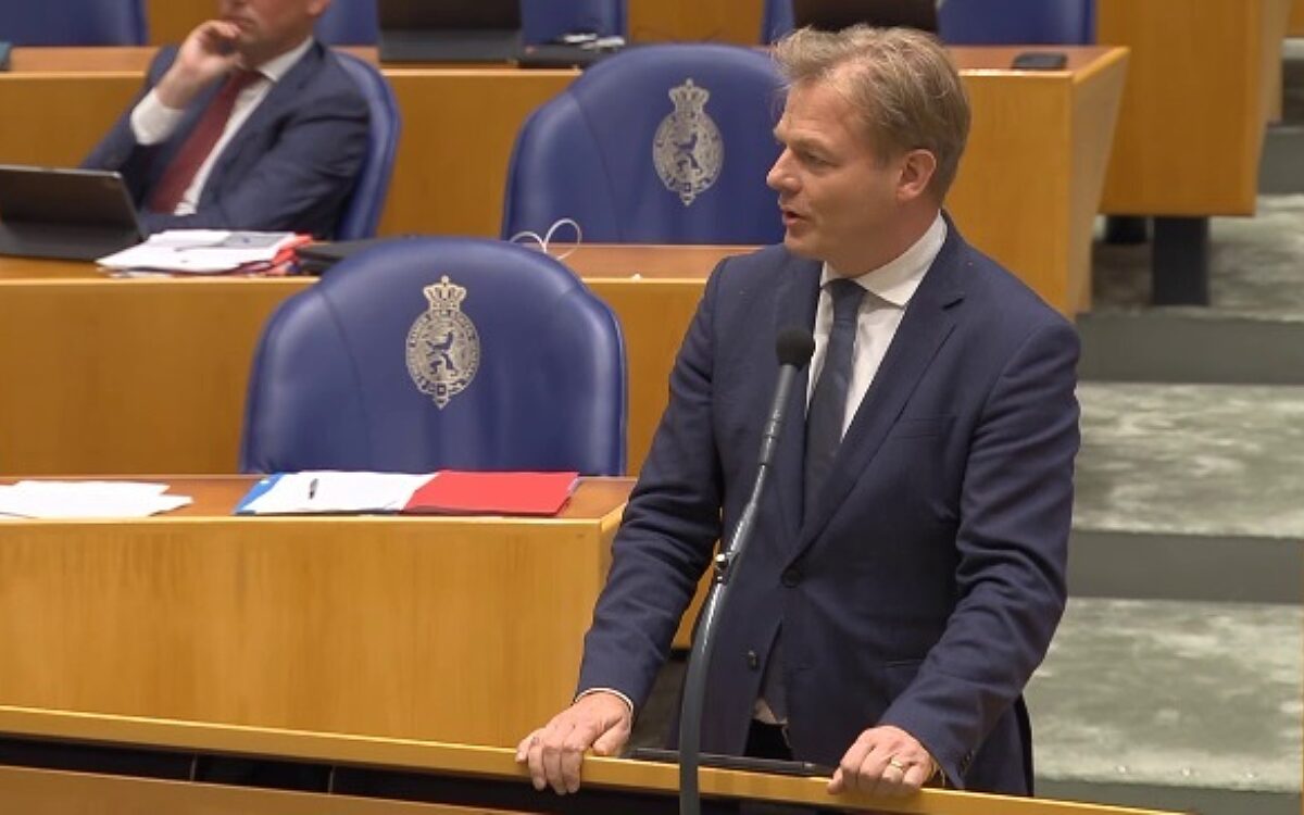 Voorzitter Nieuw Sociaal Contract stapt op na klacht over machtsmisbruik