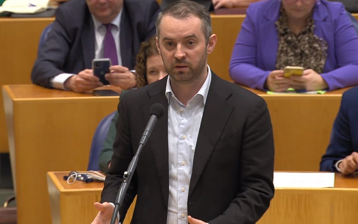 Jimmy Dijk (SP) WOEST op Wilders, 'Nederlanders hebben hier geen snars aan'