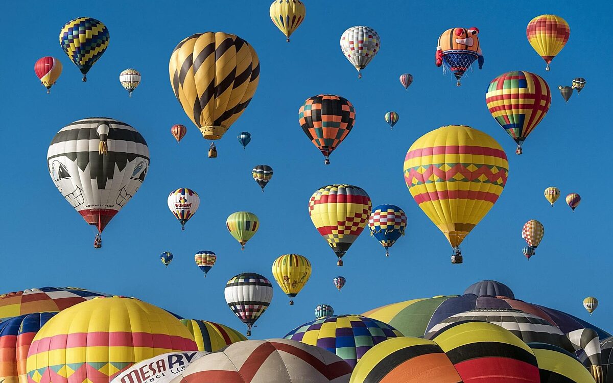 Mijn eerste ballonvaart: een ervaring hoog boven het land