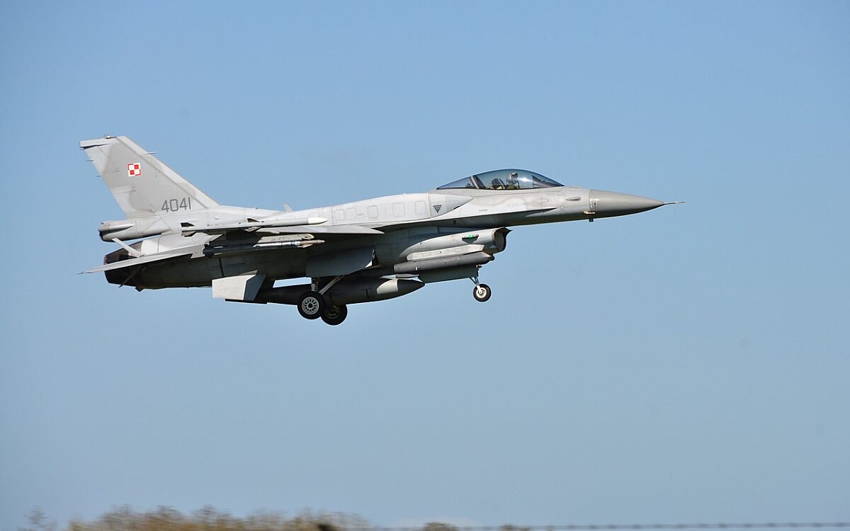 Officieel: Nederland gaat F-16 vliegtuigen leveren aan Oekraïne
