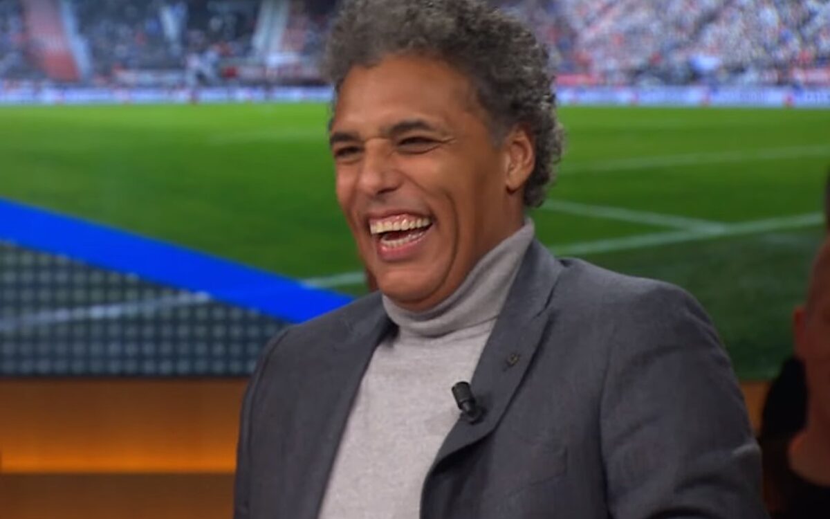 Terugkijken: Van Hooijdonk versus iedereen over vrouwelijke trainer bij mannenteams