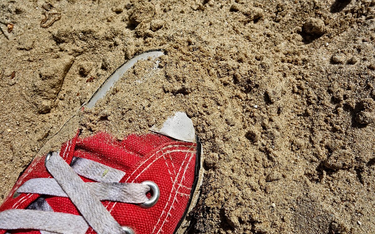 Opnieuw menselijke resten aangespoeld op Texel: wandelaar vindt schoen met voet