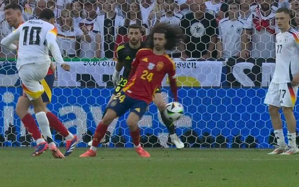 Ophef over scheidsrechter Anthony Taylor na Spanje tegen Duitsland