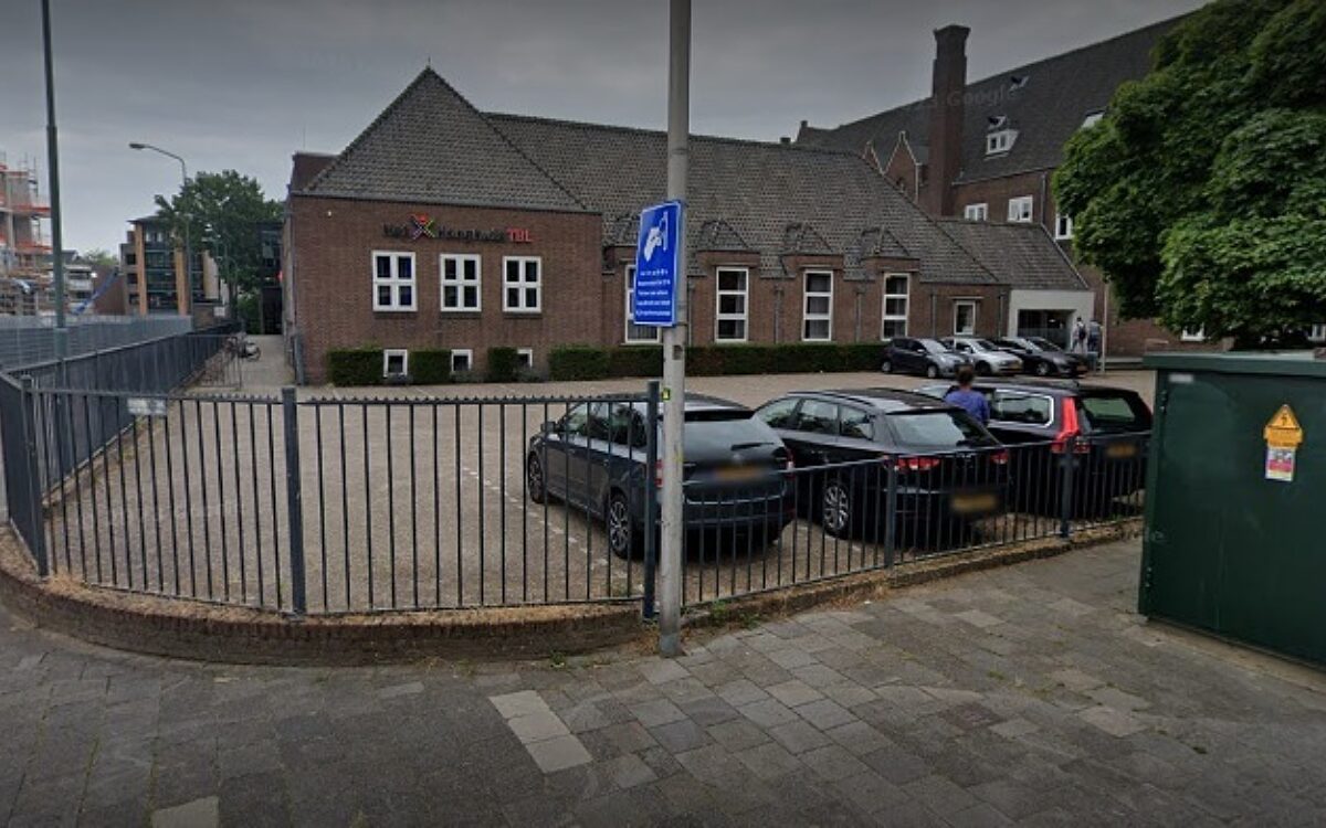 Middelbare school in Oss ontruimd na bommelding