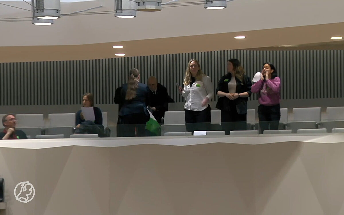 Video: Opnieuw pro-Palestijnse protesten in Tweede Kamer