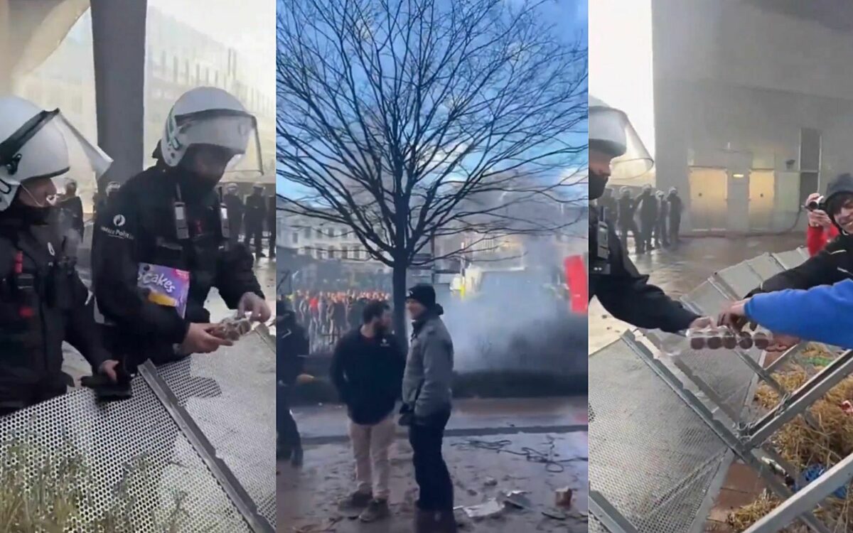 Lief! Belgische politie deelt chocola uit aan demonstranten