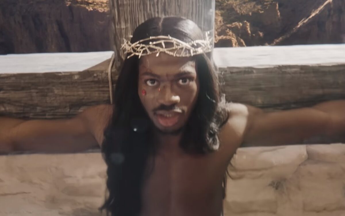 Lil Nas X zegt sorry tegen christenen voor videoclip