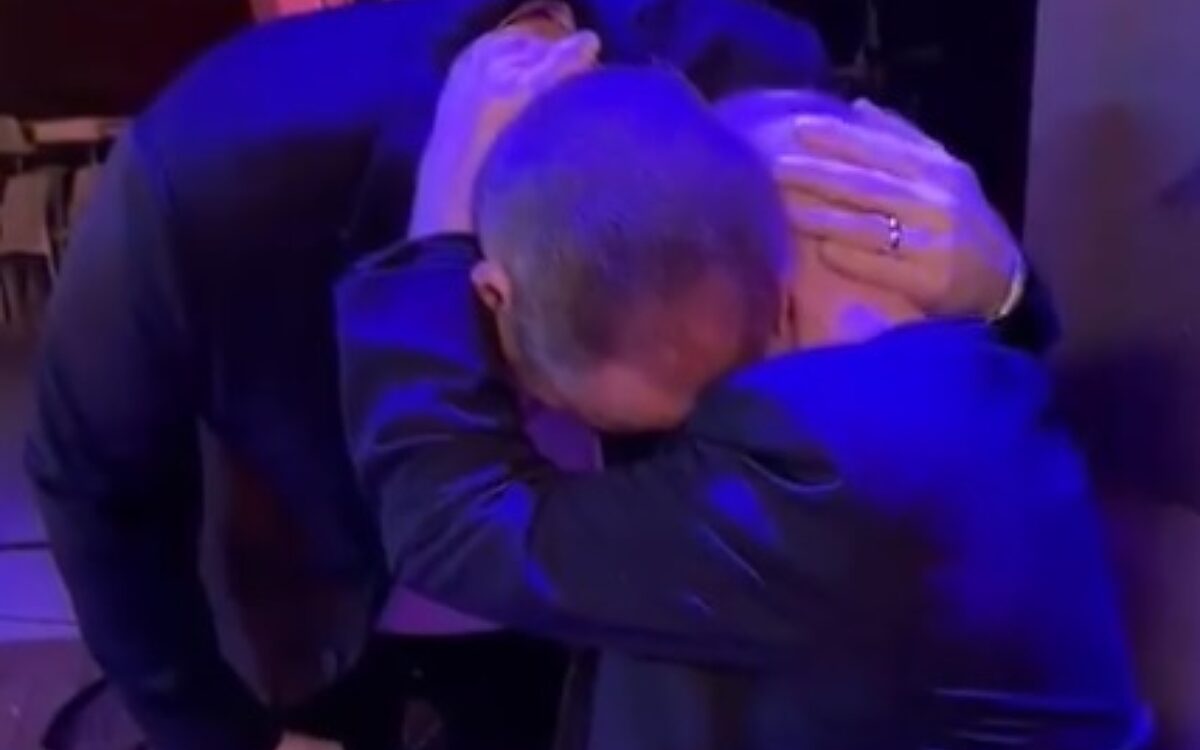 Frans Bauer deelt aandoenlijk moment met fan met syndroom van Down